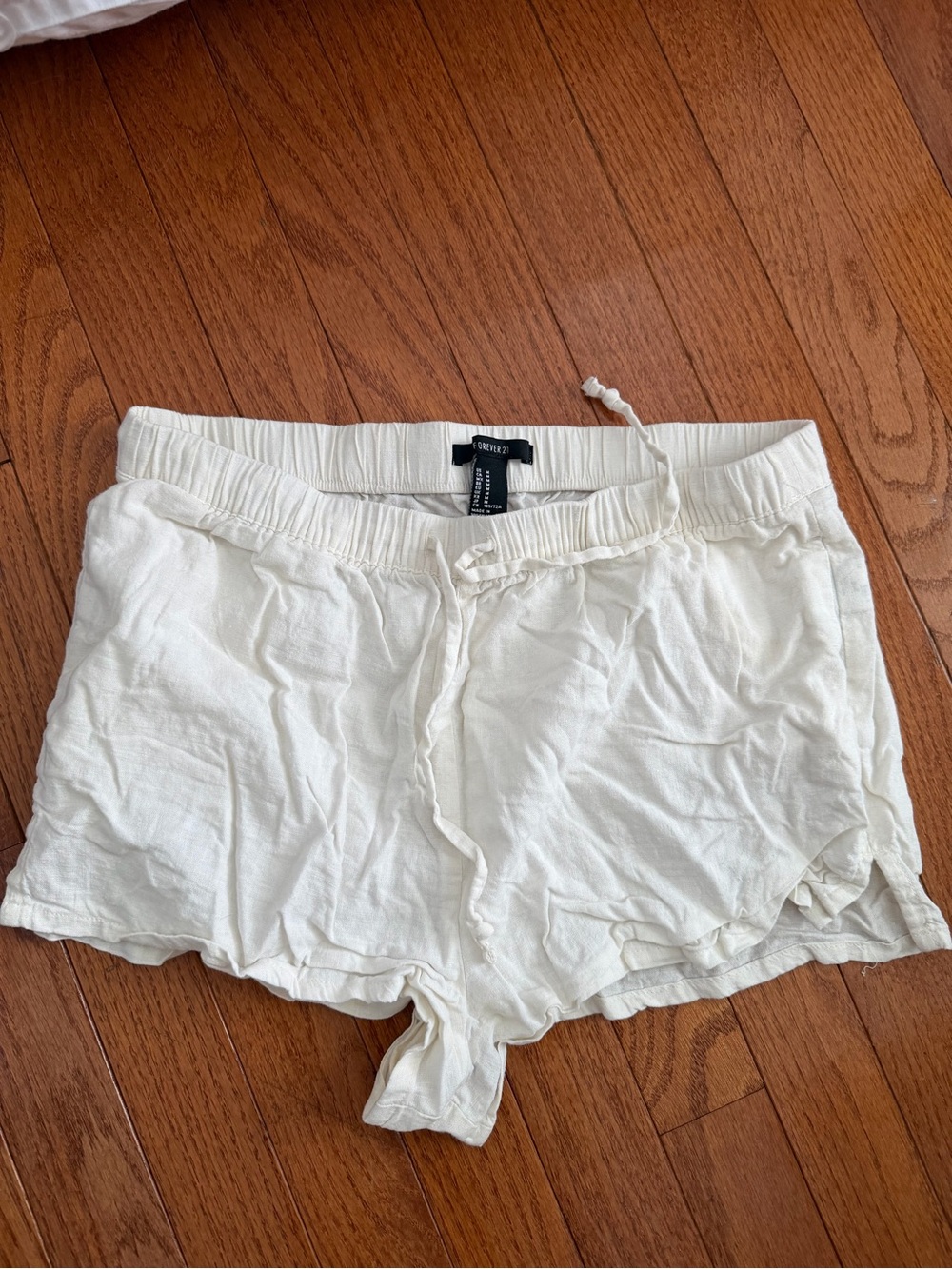 Linen White Drawstring Women’s Shorts